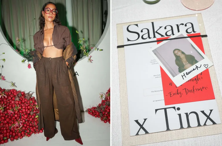 Image of Sakara x Tinx event attendee in front of fresh produce next to an image of the Sakara x Tinx menu on the dining table.
